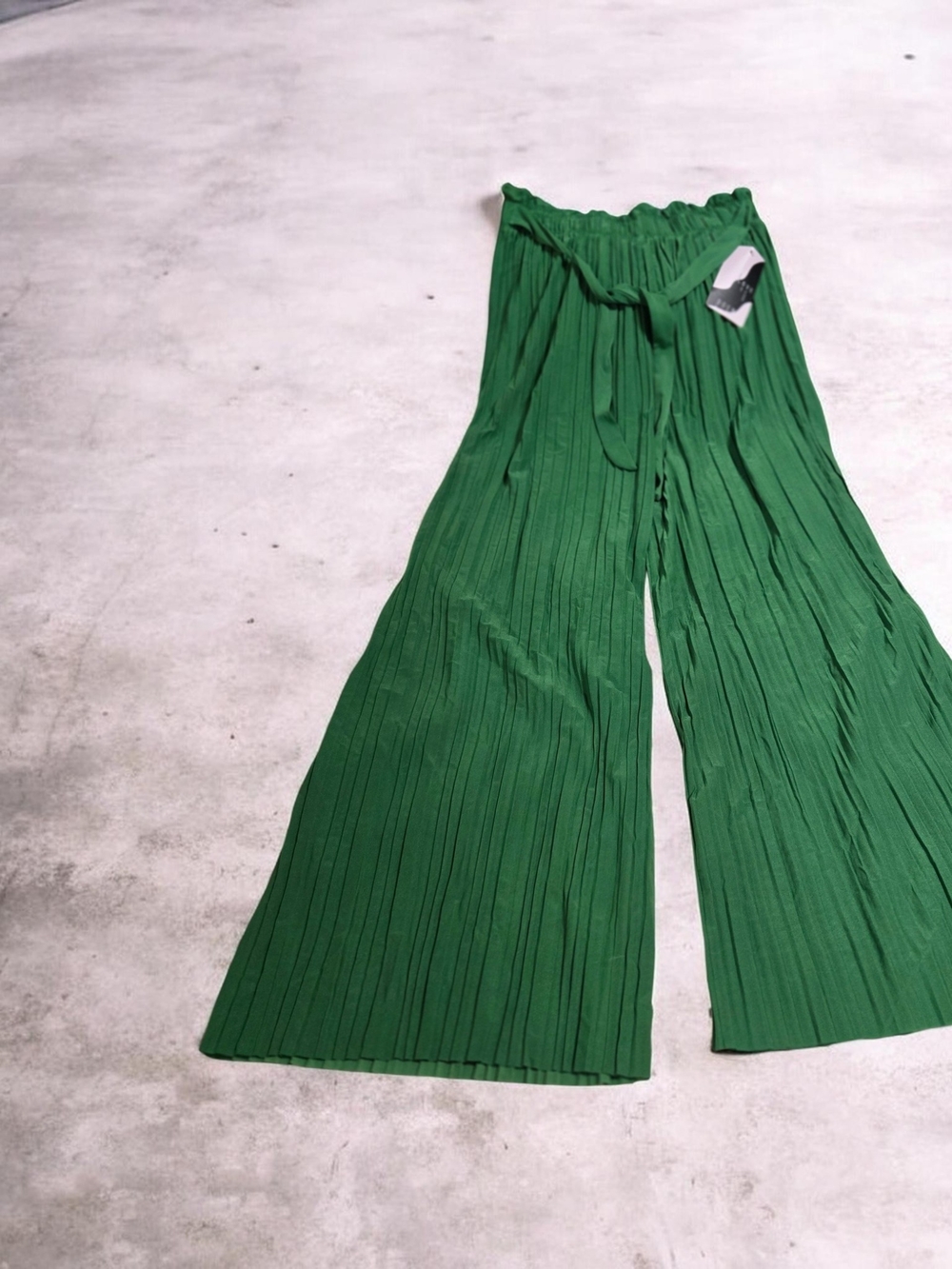 Green Pleated Wide-Leg Women's Pants By Love Poem NWT size XL
